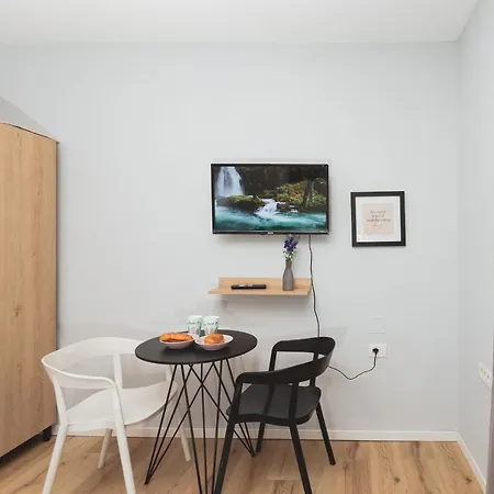 - Steps Form New Bazaar * Tirana