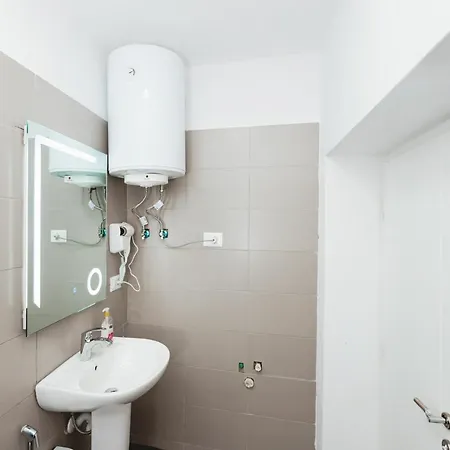 Apartment New Near New Bazaar - Center *