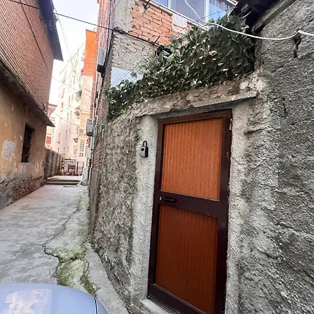 Lägenhet - Steps Form New Bazaar Tirana