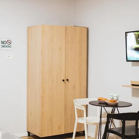 - Steps Form New Bazaar 公寓 *