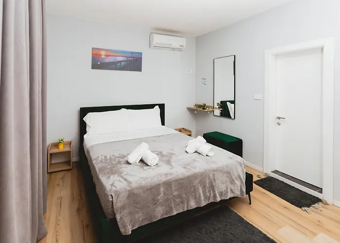 - Steps Form New Bazaar Apartament *