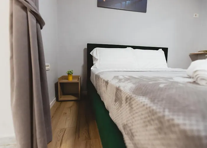 - Steps Form New Bazaar Apartament *